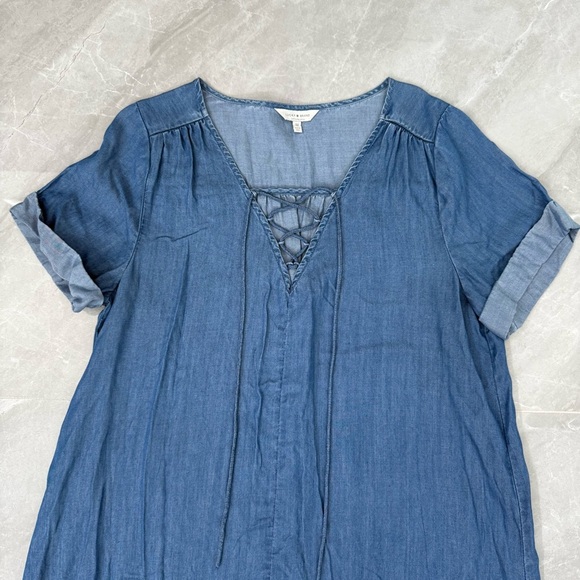 Women’s Lucky Brand Chambray Denim Lace Up Short Sleeve V-Neck Dress Medium - Picture 4 of 16